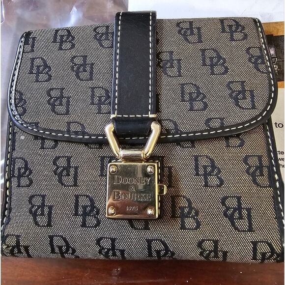 Vintage 1975 Dooney & Bourke Signature Canvas Wallet with COA - EUC
